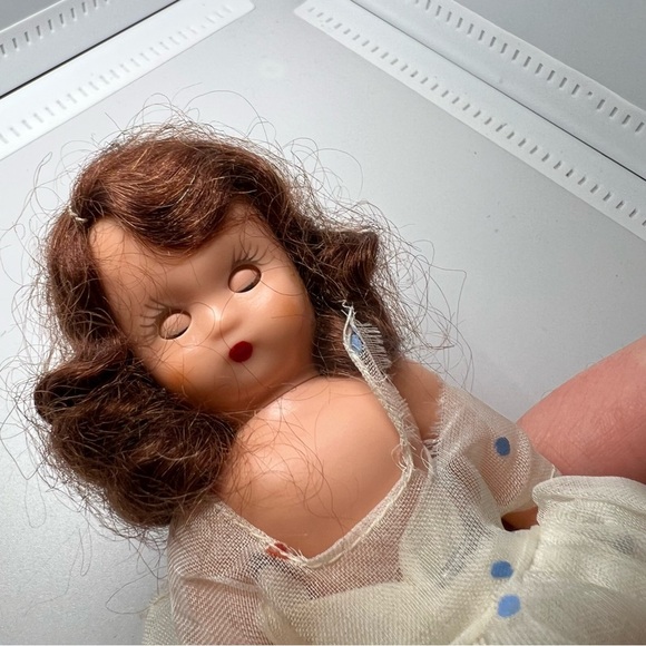 Vintage Storybook Dolls Sleepy Eyes Porcelain With Stands 5” - Picture 8 of 14